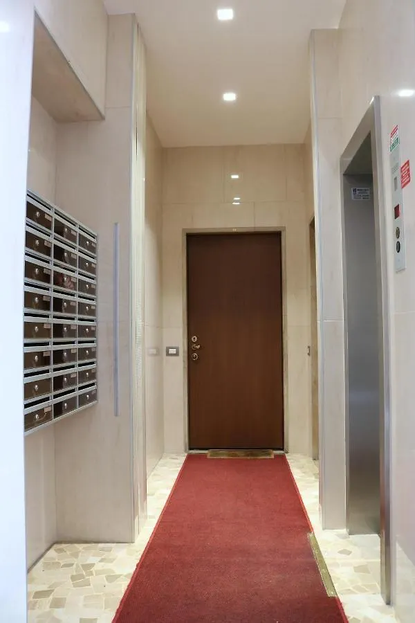 Frattini Comfy Family Home - 4 People Milan